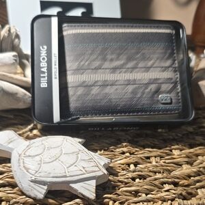 Billabong Bifold Wallet in Brown and Blue